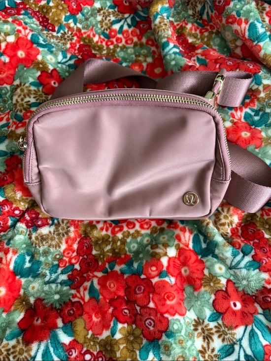 lululemon athletica Handbags - lululemon athletica Dusty Pink Crossbody Belt Bag